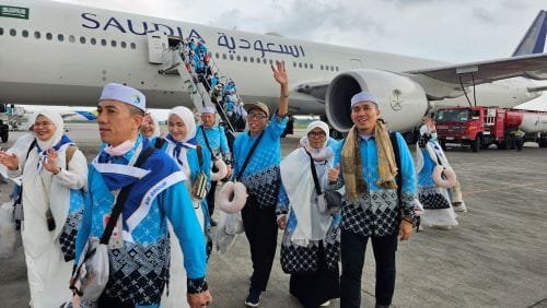 444 Jemaah PLM 06 Tiba, Suasana Haru di Palembang