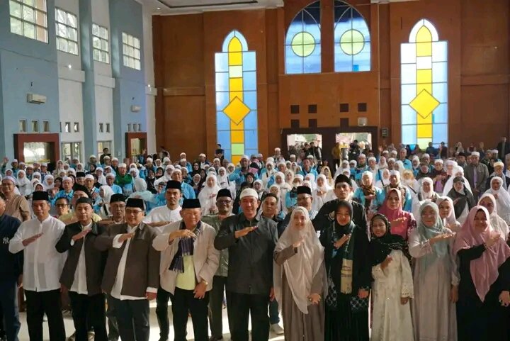 Bertha Sambut Kepulangan Jamaah Haji Pagar Alam