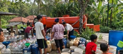 Musim Kemarau Picu Krisis Air, Longsor Masih Terjadi