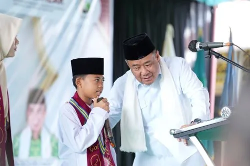 Wagub Sumsel Lepas Santri Al-Ittifaqiah Kuliah ke Mesir