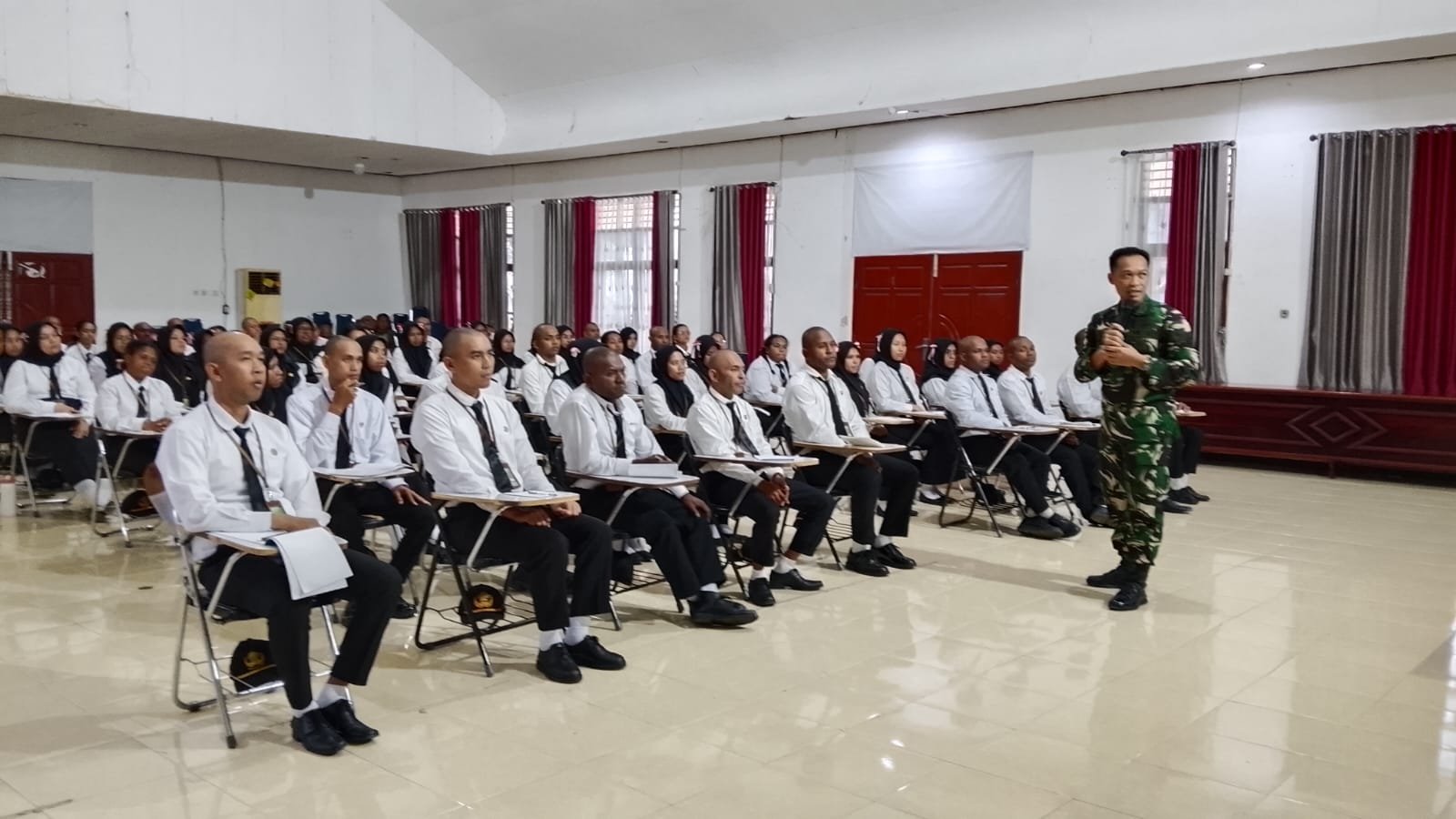 Letkol Inf. Wahlin Rahman Bekali CPNS Fakfak dengan Wawasan Kebangsaan