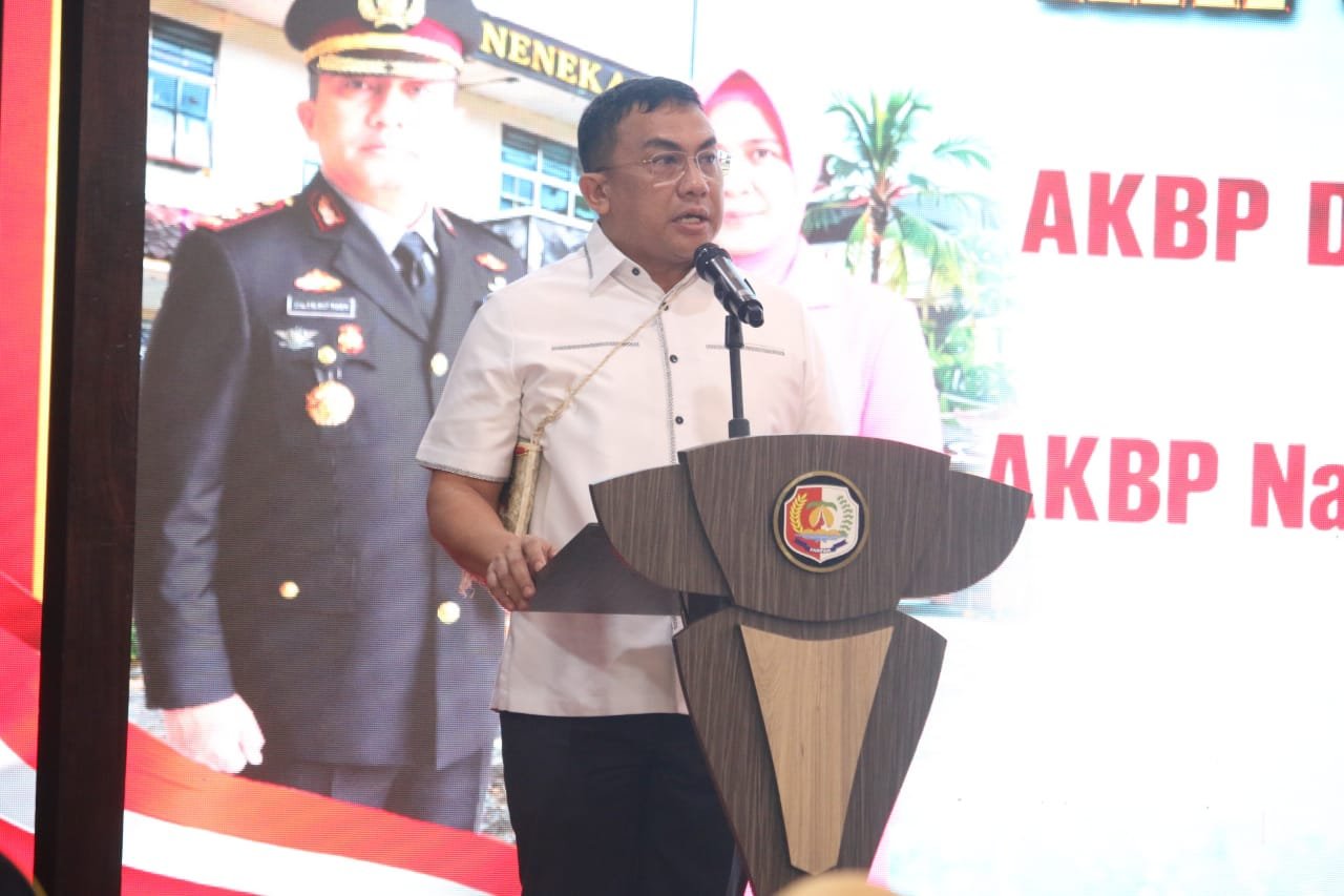 Perpisahan Penuh Haru, AKBP Hendriyana Sebut Fakfak Akan Selalu Menjadi Rumah Kedua