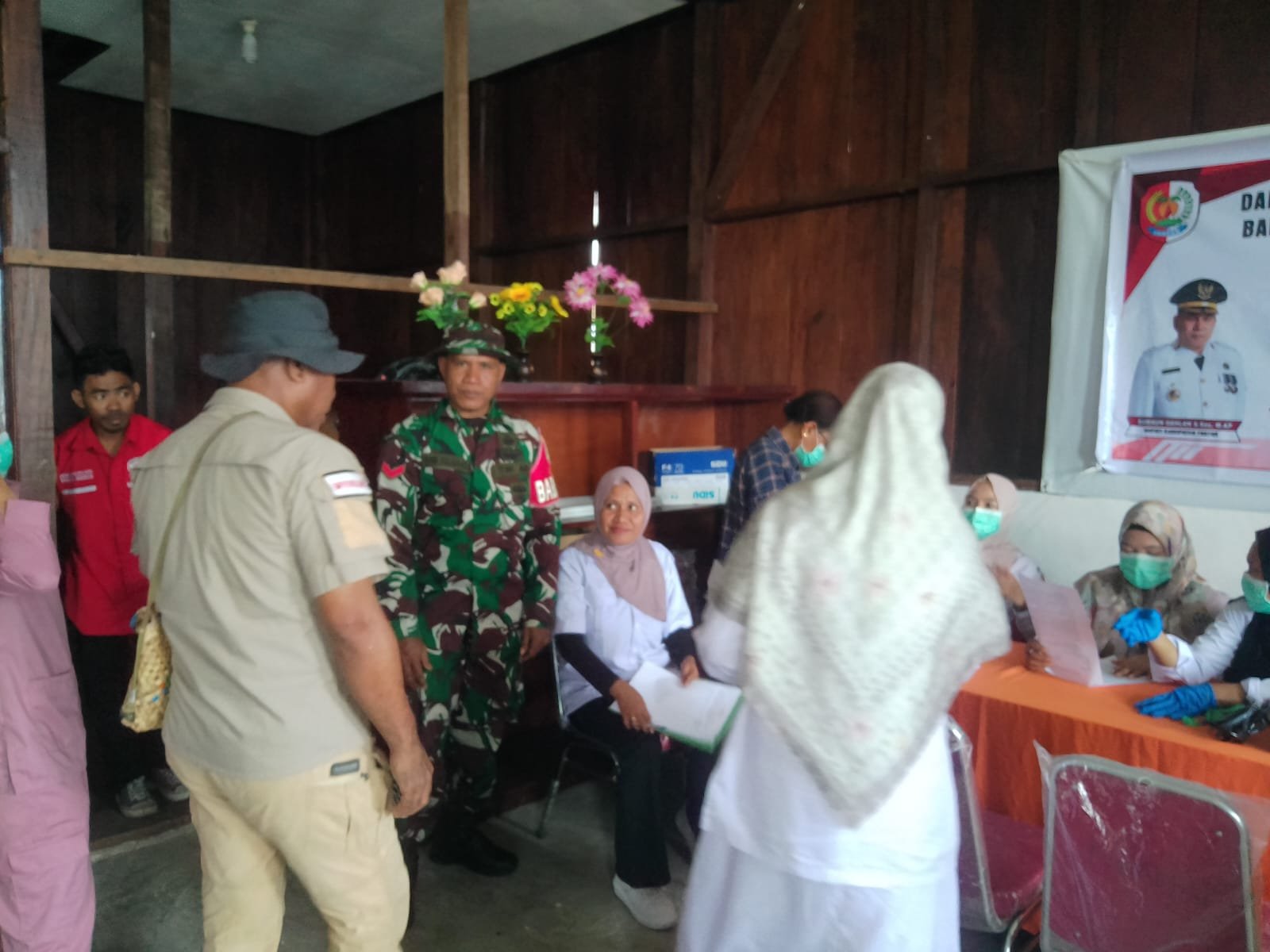 Sinergi TNI dan Tenaga Kesehatan Hadirkan Pengobatan Gratis bagi Warga Kampung Kwama