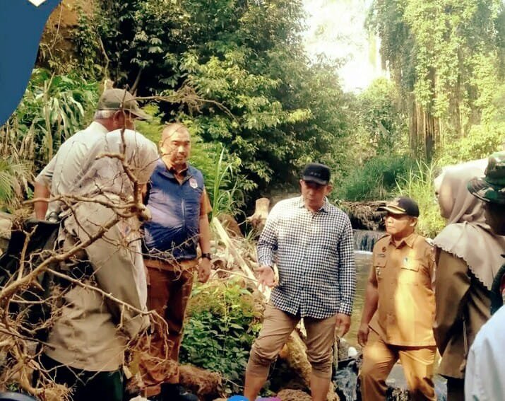 Wali Kota Pagaralam Tinjau Lokasi Longsor di Tumbak Ulas