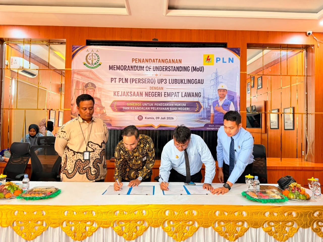 Tak Sekadar Tanda Tangan! MoU PLN dan Kejari Empat Lawang Perkuat Layanan Kelistrikan