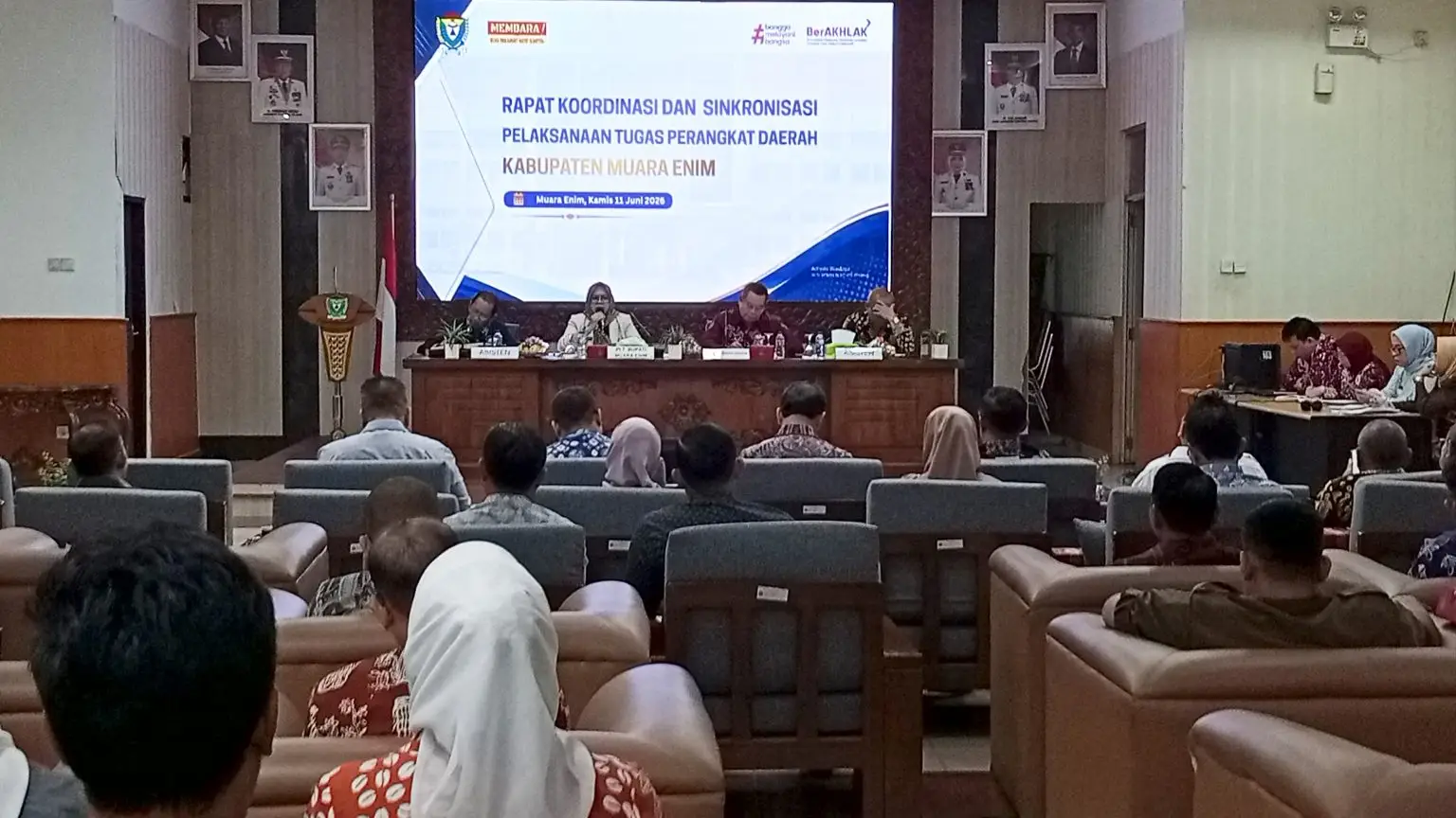 Pimpin Rakor Perdana sebagai Plt Bupati, Sumarni Minta Seluruh OPD Paparkan Program dan Anggaran