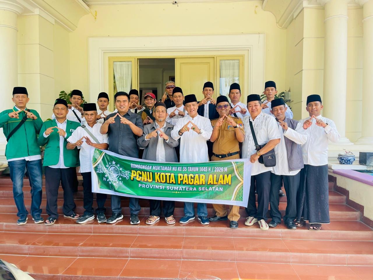 Pemkot Pagaralam Lepas Rombongan PCNU Ikuti Muktamar NU ke-35 di Jombang