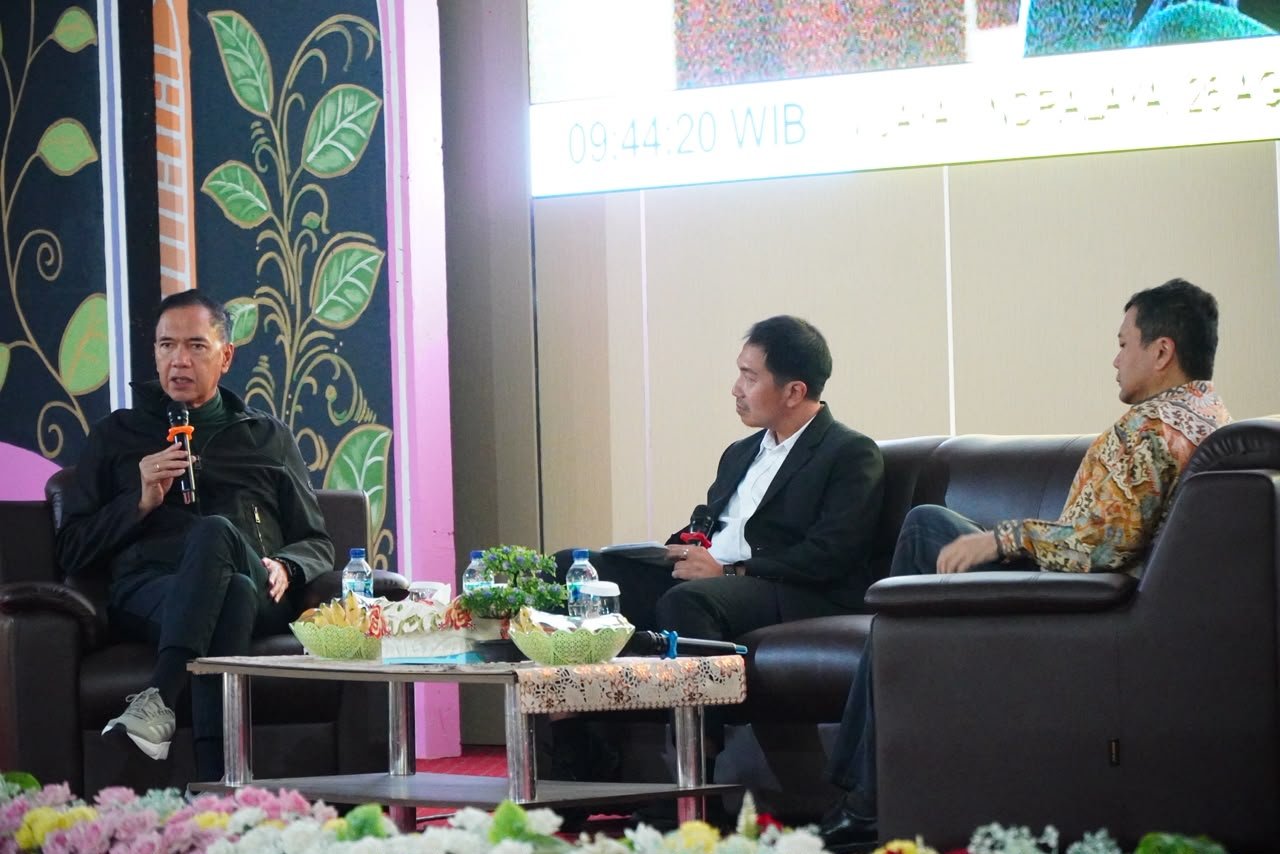 Hadir di Universitas Sriwijaya, Gita Wirjawan dan Luky A. Yusgiantoro Berikan Materi Kuliah Umum Hulu Migas