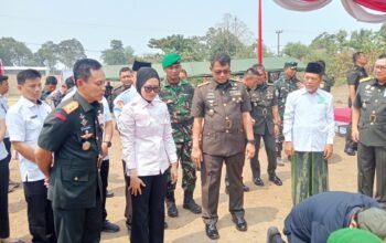 Wabup Lahat Hadiri Peletakan Batu Pertama Masjid Baiturrahman Serelo di Yonif TP 894/PB