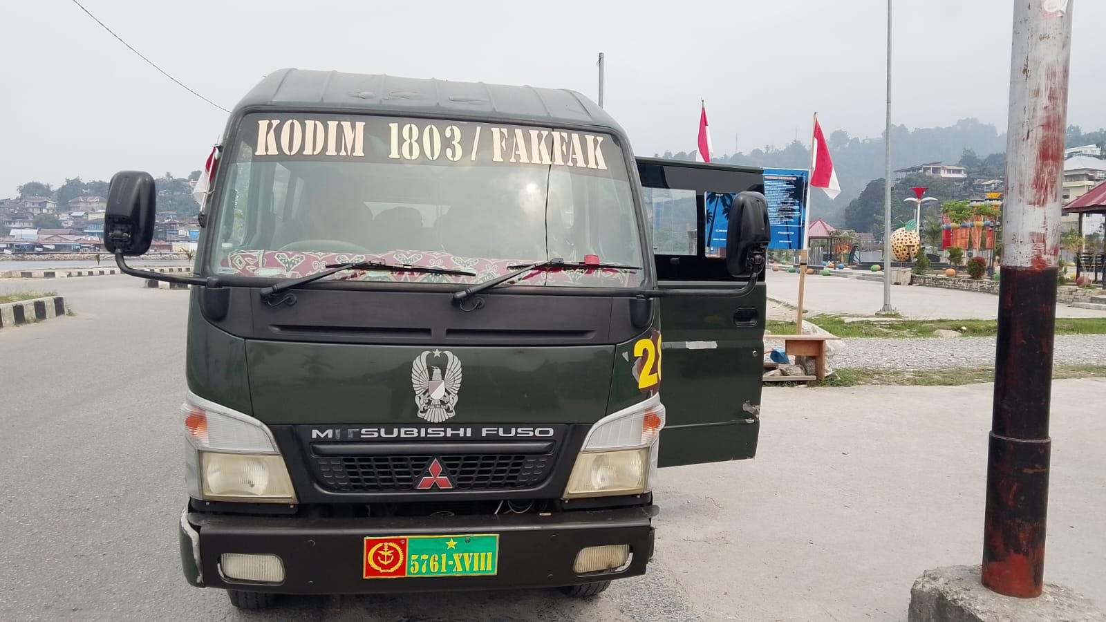 Sentuh Hati Masyarakat, Dandim 1803/Fakfak Instruksikan Armada Bus Bantu Rombongan Duka