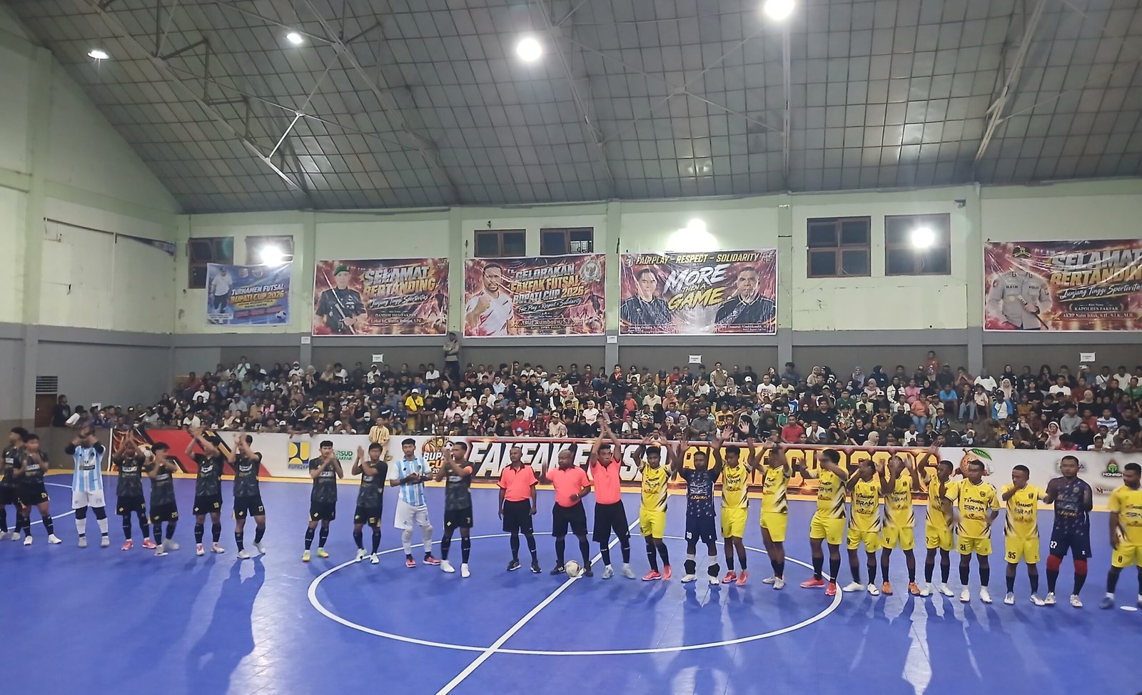 Tribun GOR Krapangit Gewab Membludak, Faturaya PUPR FC Tundukkan Caterpilar FC 4-2