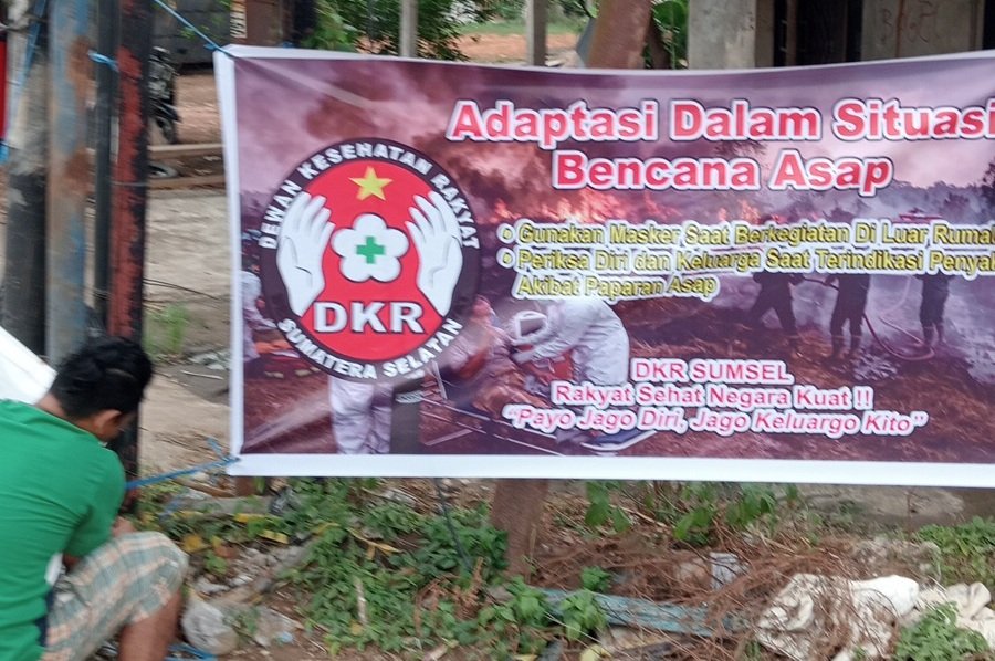 DKR Sumsel Edukasi Warga Palembang Hadapi Ancaman Kabut Asap