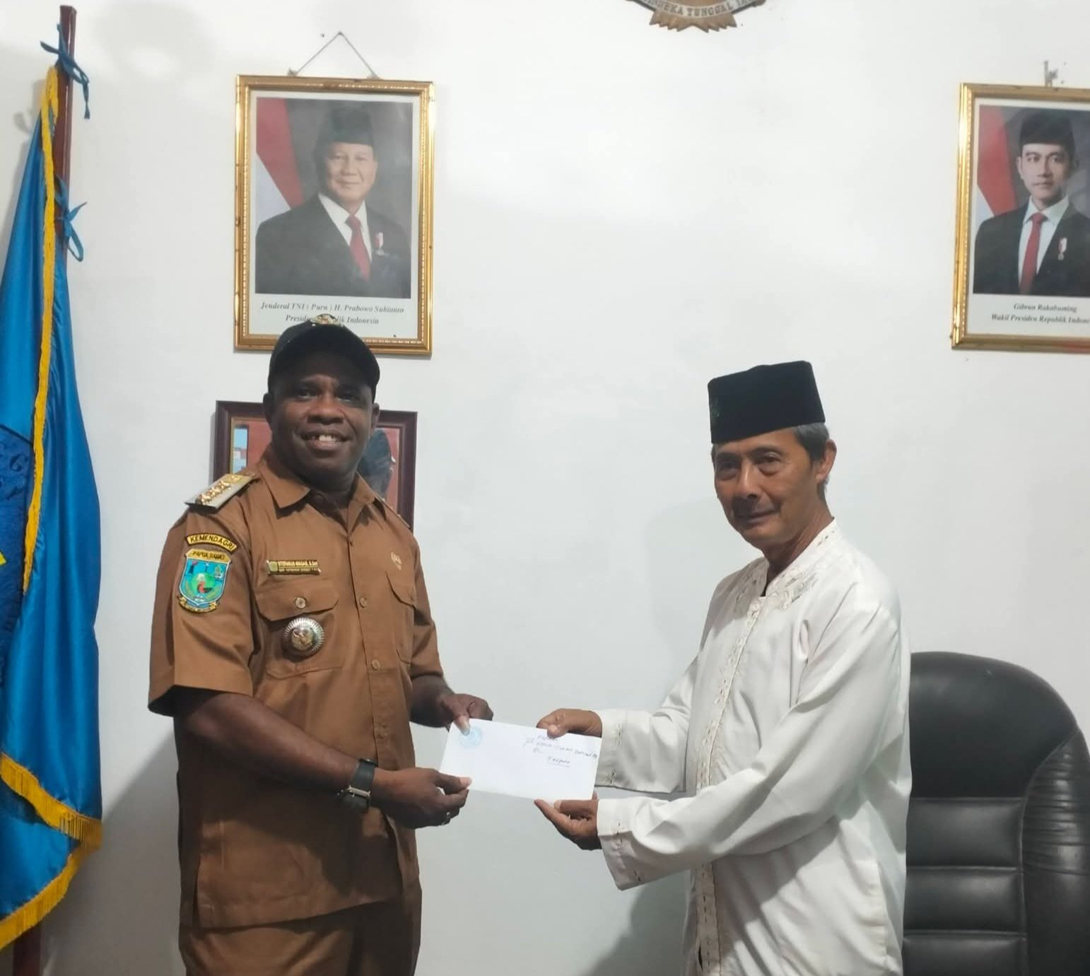 Distrik Kayauni Gandeng STIA Asy-Syafi’iyah Fakfak, Siapkan Mahasiswa KKN untuk Benahi Administrasi 9 Kampung