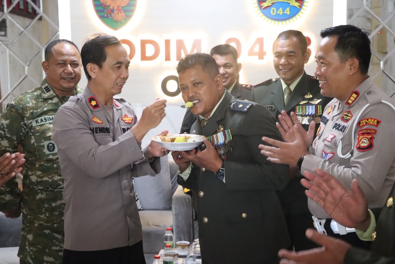 Waka Polres OKU Timur Pimpin Silaturahmi HUT TNI ke-81 di Kodim 0403/OKU