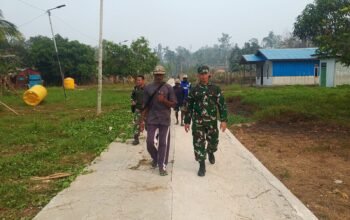 Tinjau Pembangunan Sumur Bor di Wamosan, Kehadiran Dandim 1803/Fakfak Disambut Hangat Warga