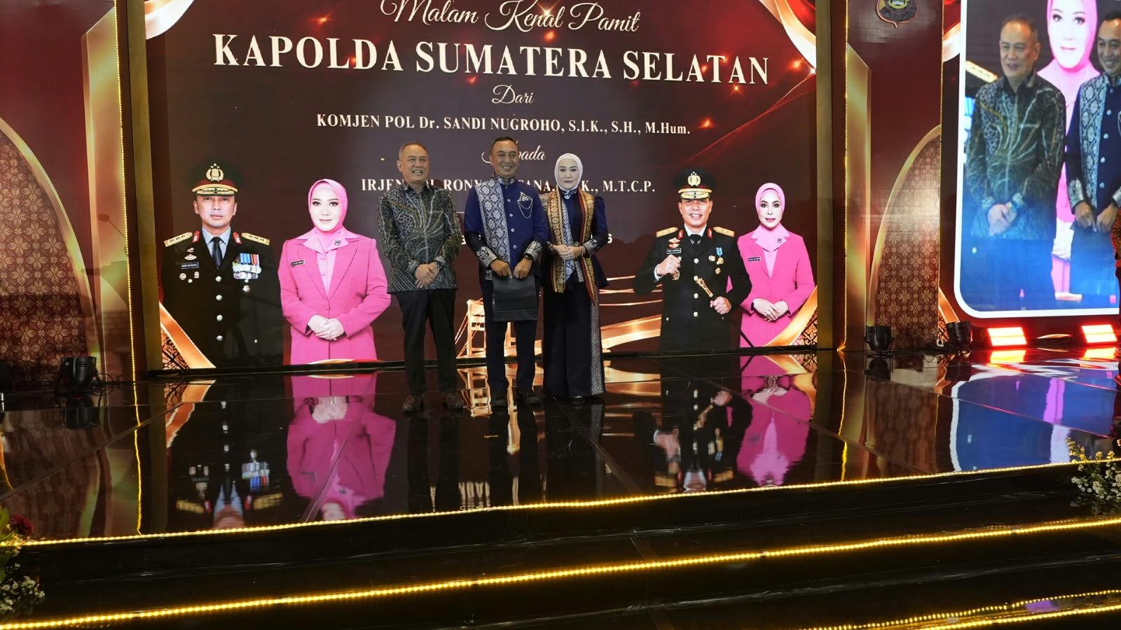 Kenal Pamit Kapolda Sumsel Penuh Kehangatan, Sandi Nugroho Titipkan Pesan, Rony Samtana Lanjutkan Pengabdian