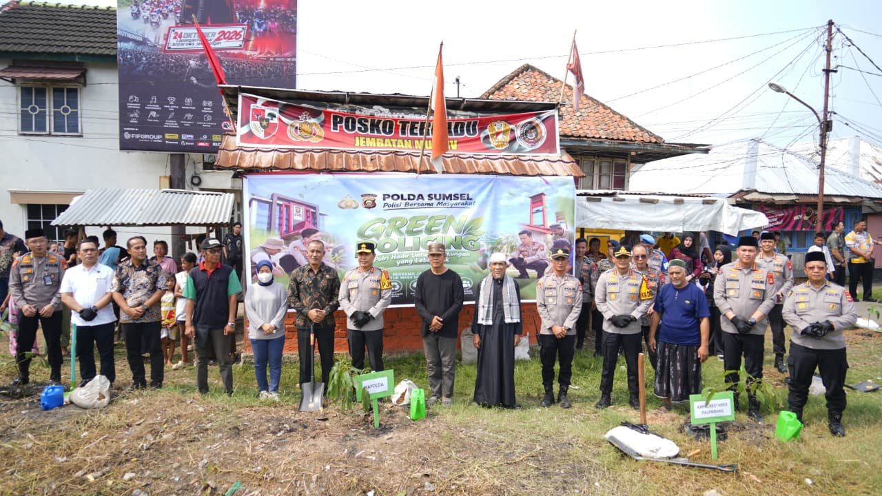 Kapolda Sumsel Pimpin Green Policing, Tanam Pohon dan Cek Musala