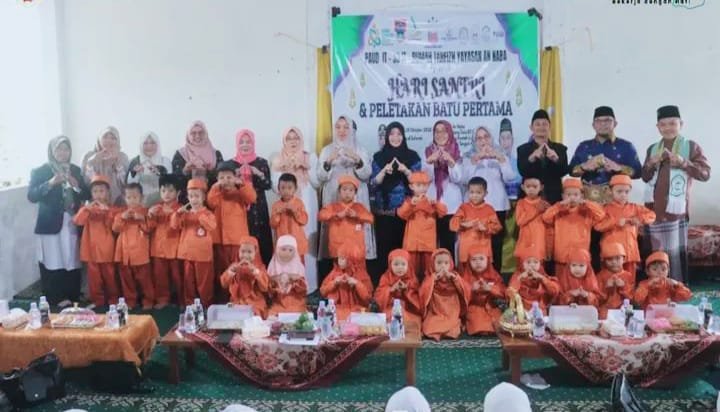 Wawako Bertha Letakkan Batu Pertama Pembangunan Kelas SD IT Rumah Tahfizh An Naba