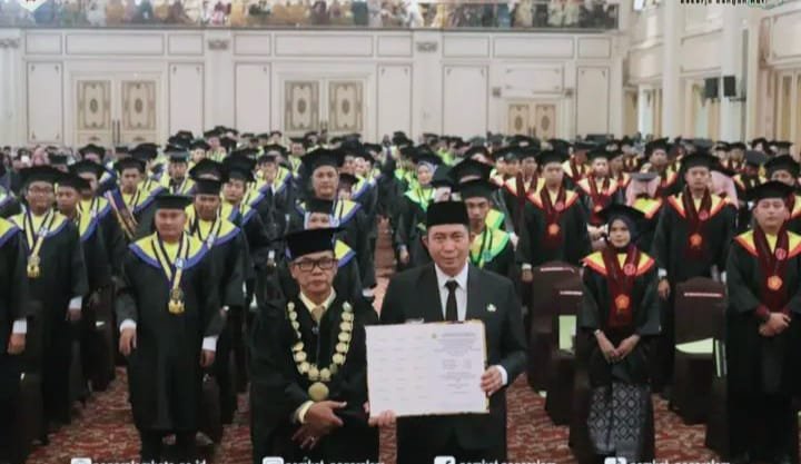 Ludi Oliansyah Hadiri Wisuda ke-39 Universitas Palembang, Motivasi 266 Alumni