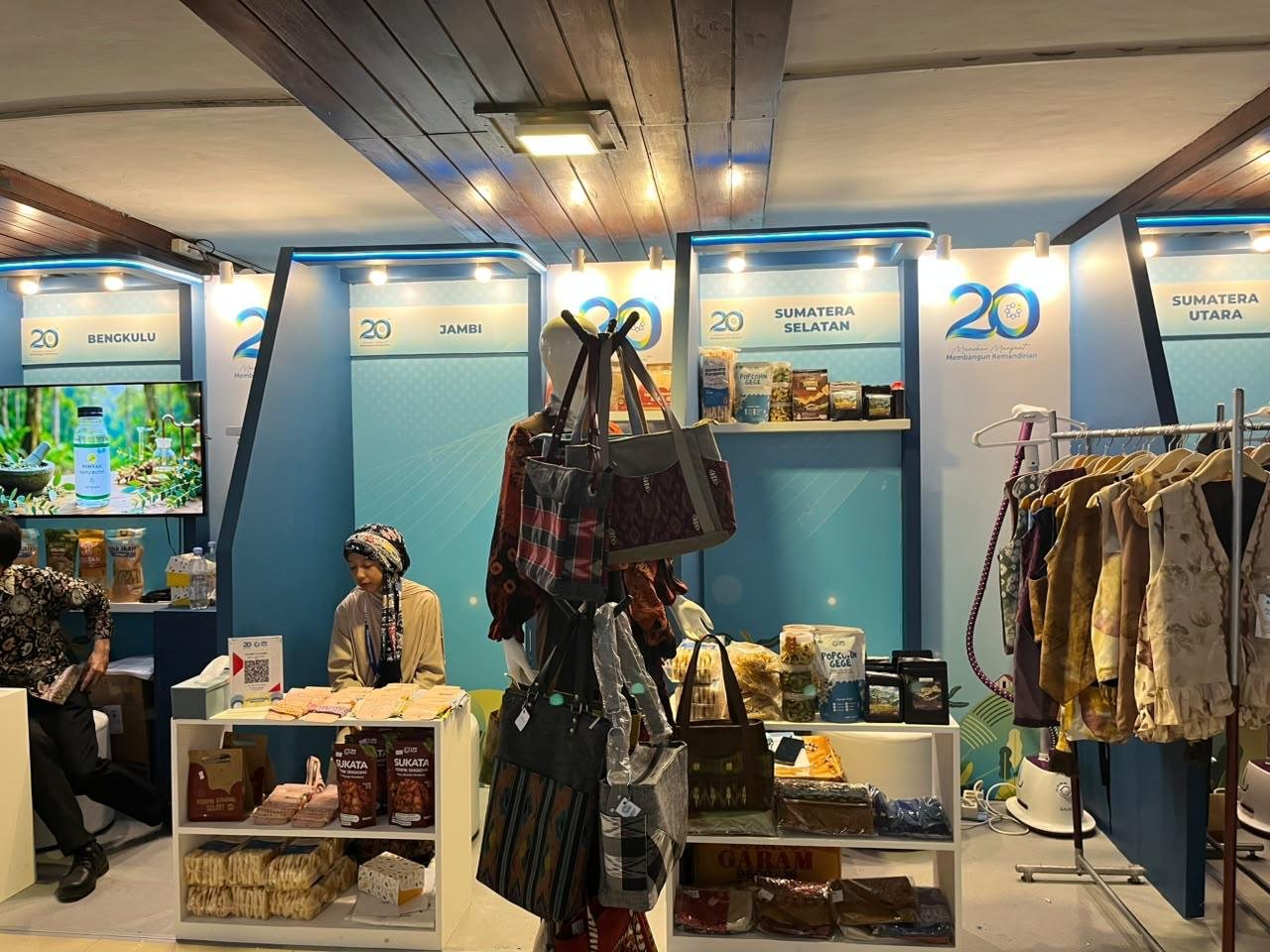 YBM PLN UID S2JB Bawa Produk UMK Lokal ke Pameran Milad ke-20 di Jakarta