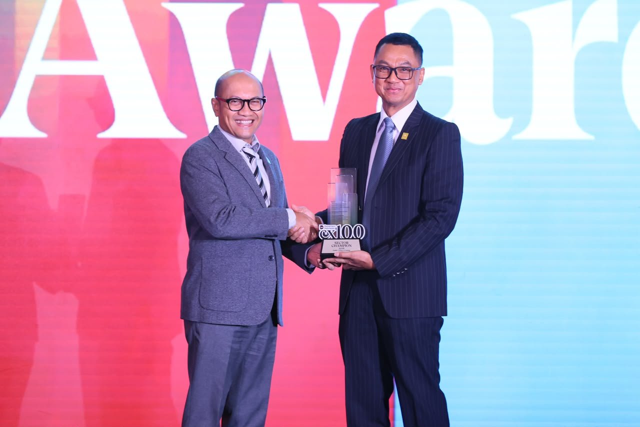 PLN Raih Sector Champion dan Runner Up BUMN Layanan Terbaik di Danantara CX100 Award 2026