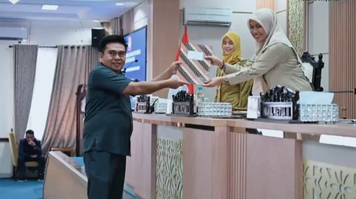 Wawako Bertha Hadiri Paripurna DPRD Pagar Alam, Terima Laporan Hasil Reses Tahap II